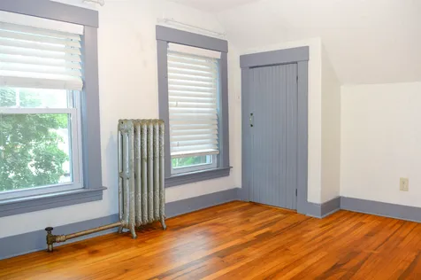 19 Oak Street Keene NH 03431