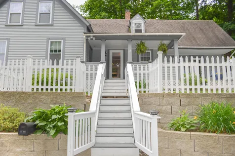 19 Oak Street Keene NH 03431