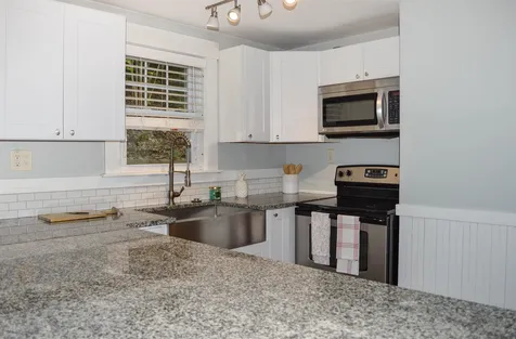 19 Oak Street Keene NH 03431