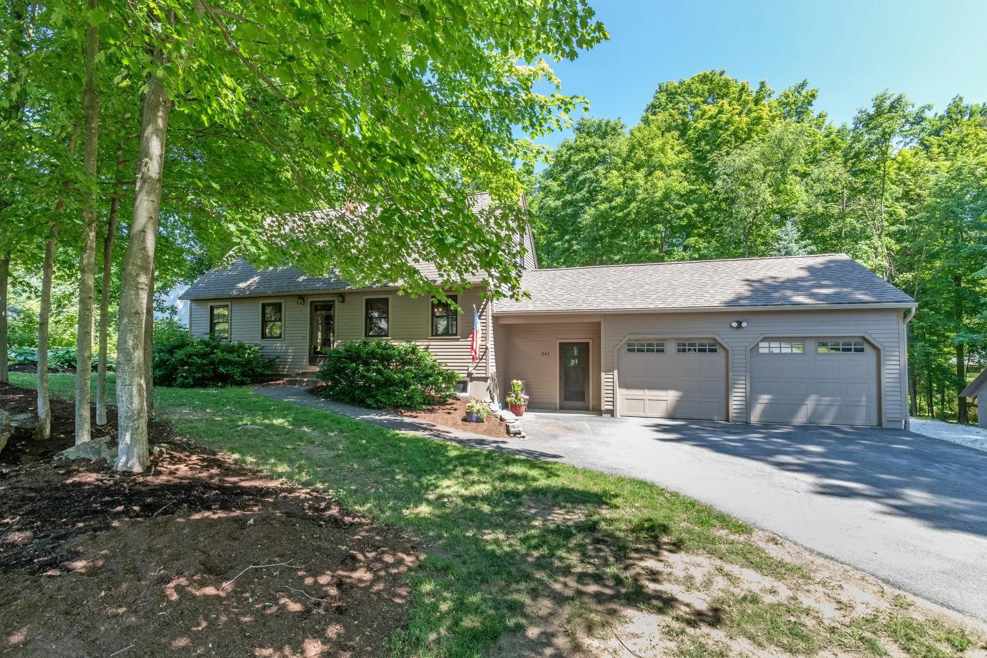 341 Maplewood Drive Shelburne VT 05482