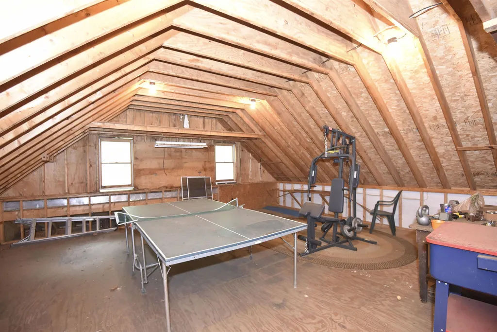 81 Shannon Road Salem NH 03079