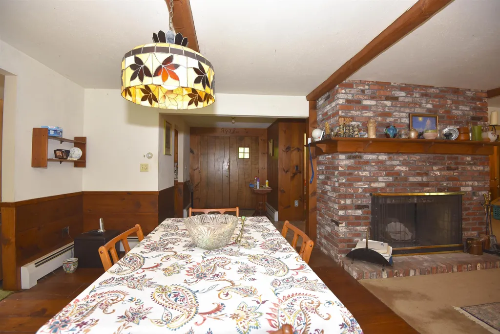 81 Shannon Road Salem NH 03079