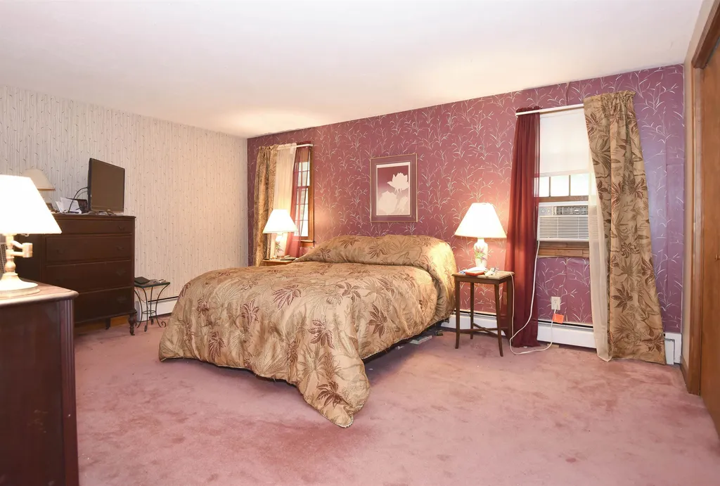 81 Shannon Road Salem NH 03079