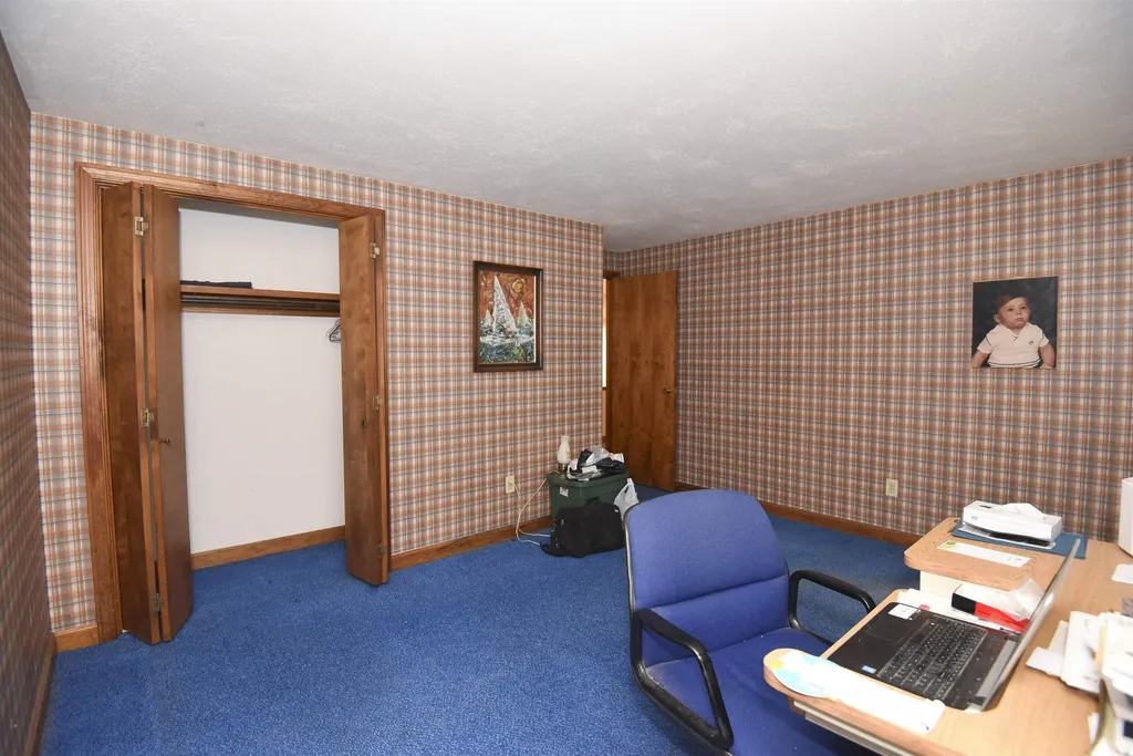 81 Shannon Road Salem NH 03079