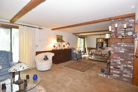 81 Shannon Road Salem NH 03079