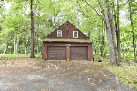 81 Shannon Road Salem NH 03079