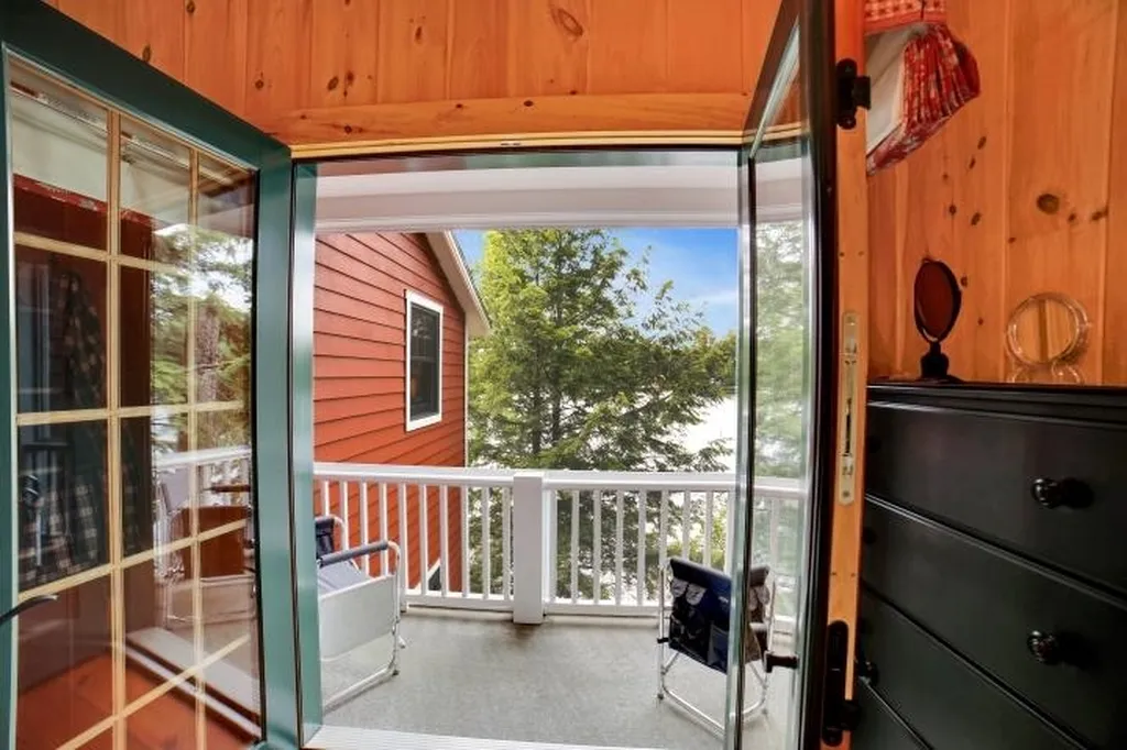 12 Redhouse Road Acworth NH 03601