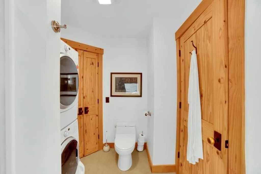 12 Redhouse Road Acworth NH 03601