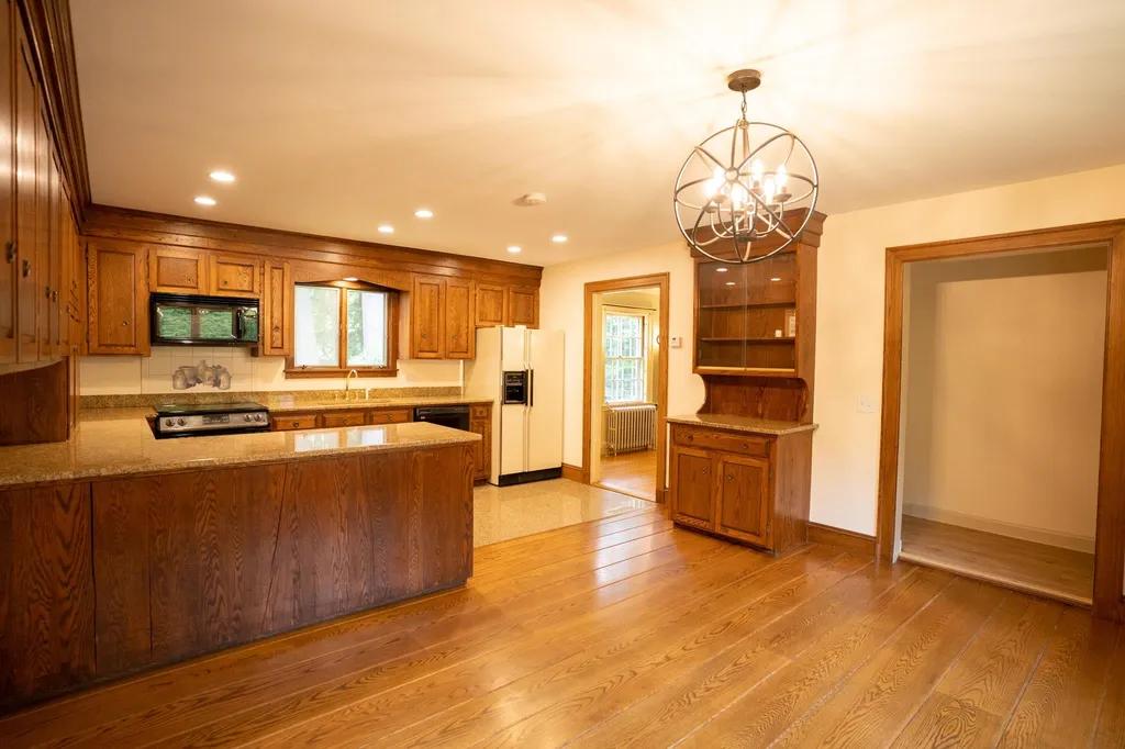 592 Main Street Claremont NH 03743