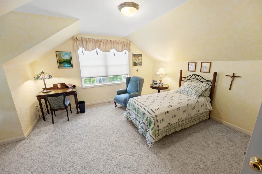 80 Burnham Lane Colchester VT 05446