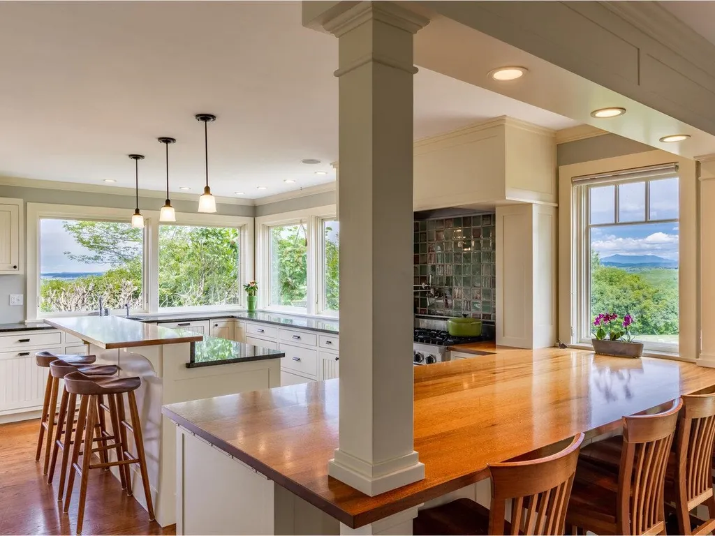 187 Ridgefield Road Shelburne VT 05482