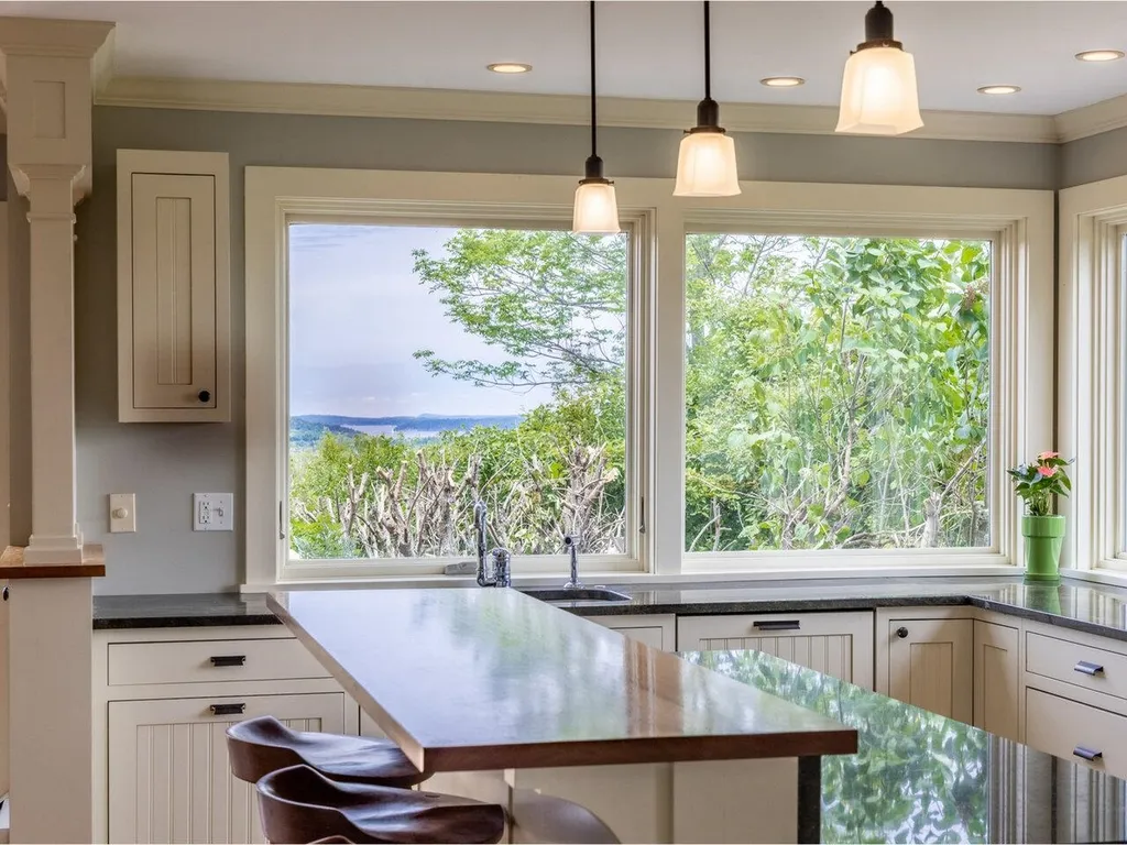 187 Ridgefield Road Shelburne VT 05482