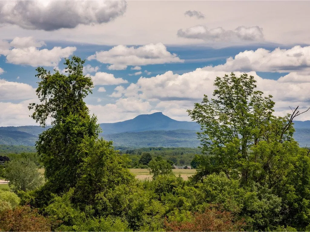 187 Ridgefield Road Shelburne VT 05482