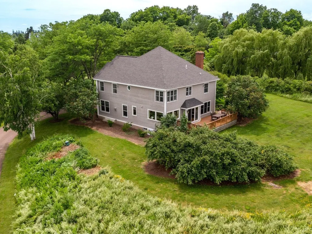187 Ridgefield Road Shelburne VT 05482