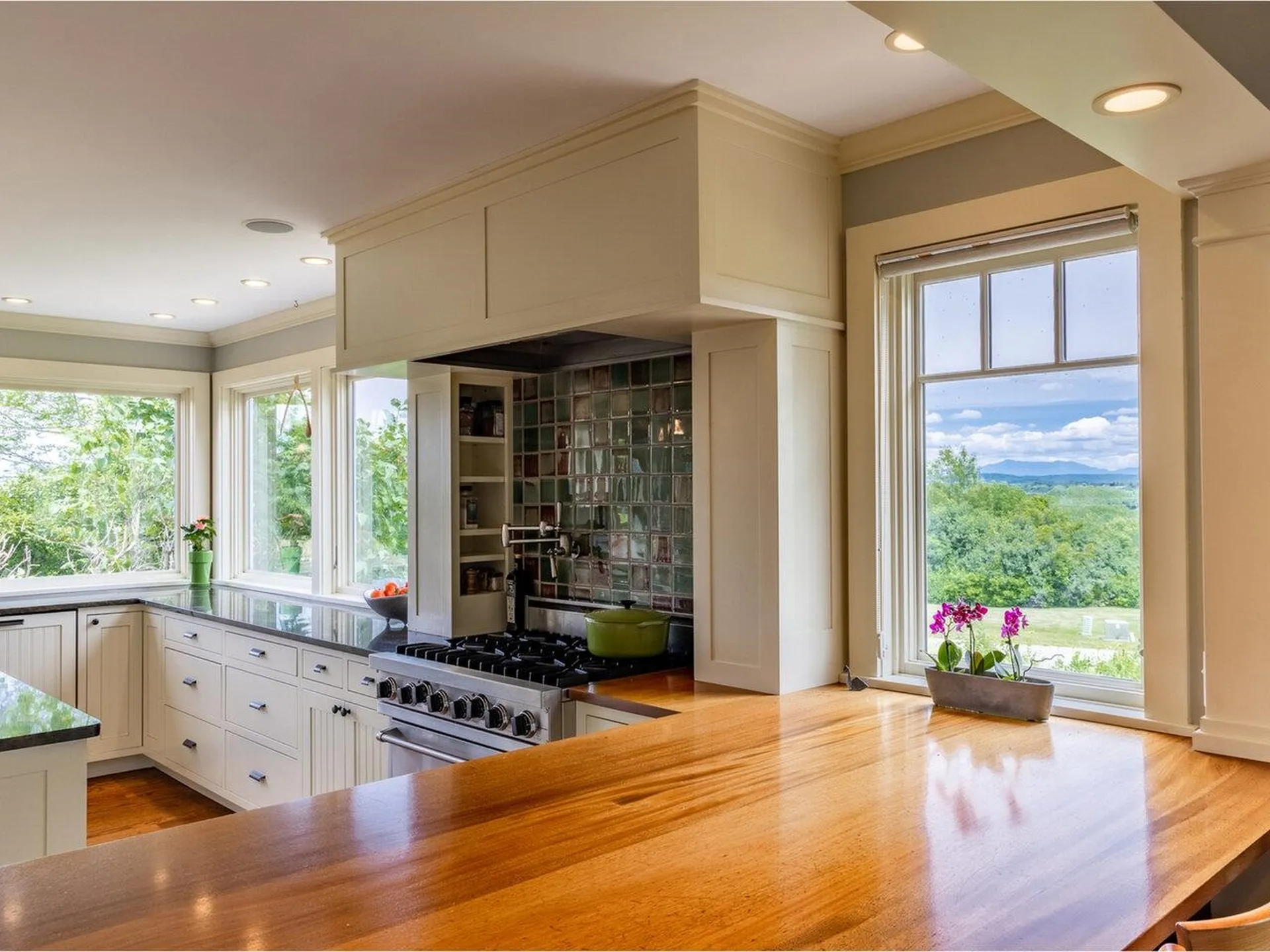 187 Ridgefield Road Shelburne VT 05482