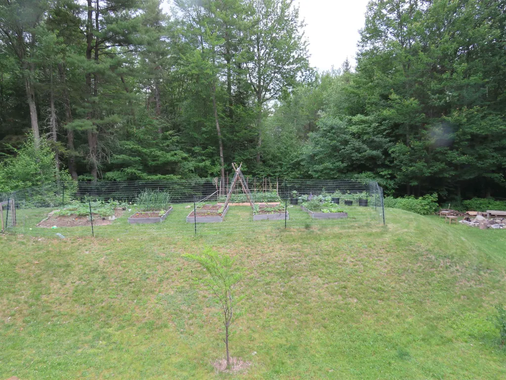 111 Palmer Road Enfield NH 03748