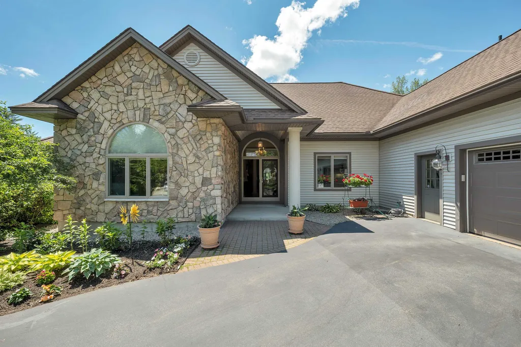 127 Samuel Hale Drive Hales Location NH 03860