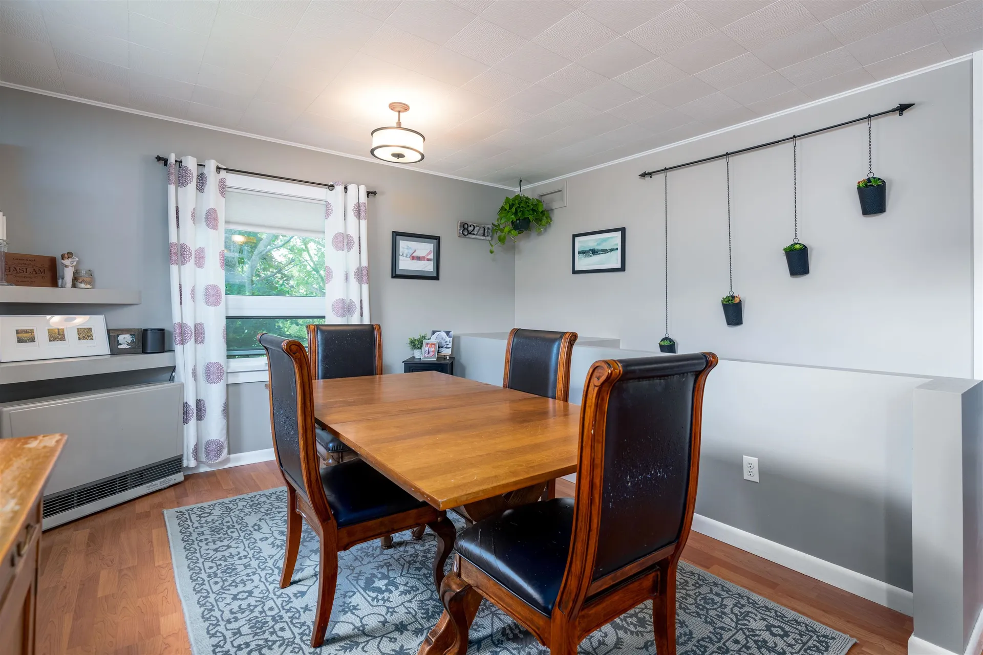 913 Kneeland Flats Waterbury VT 05676