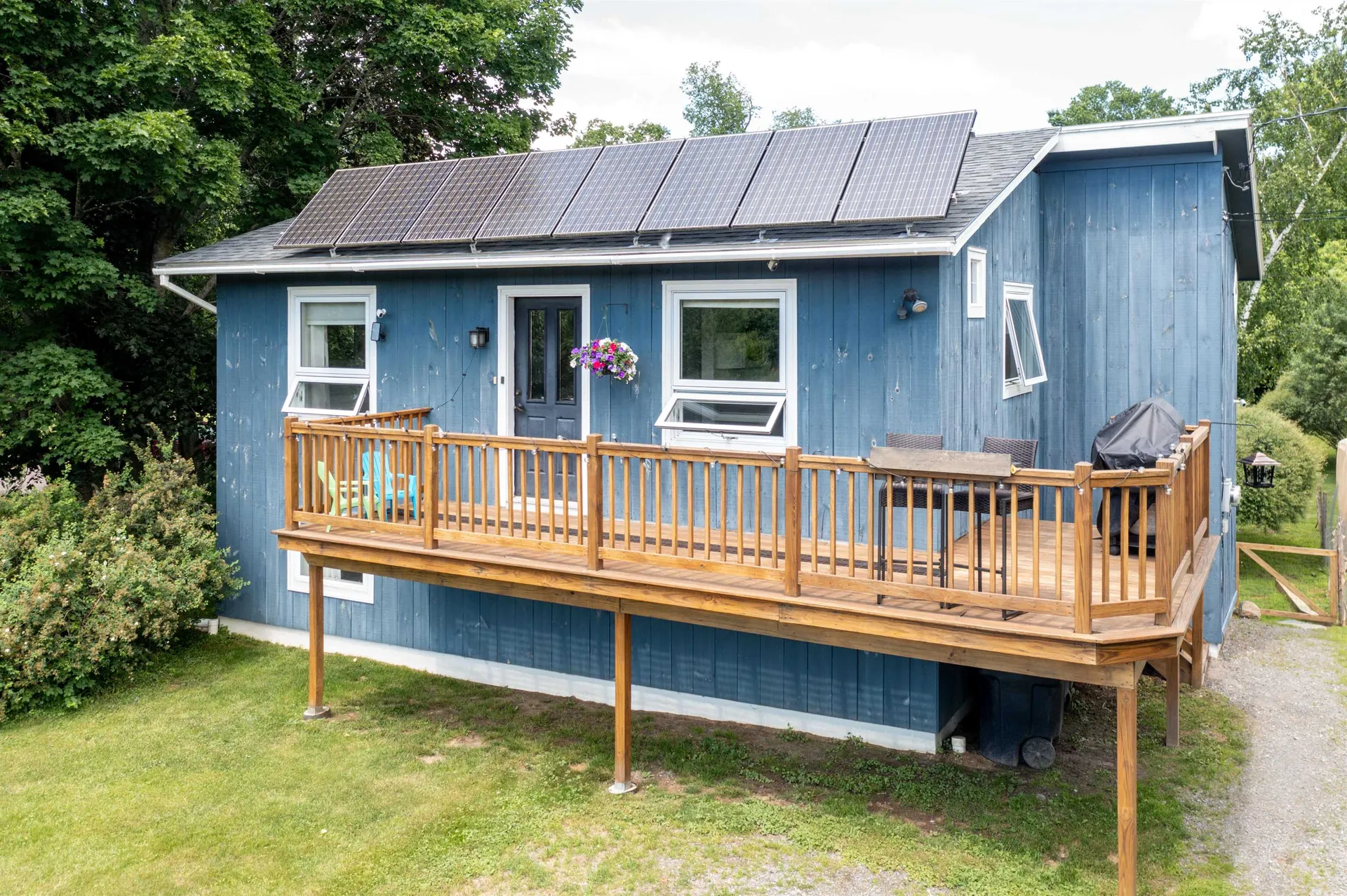 913 Kneeland Flats Waterbury VT 05676