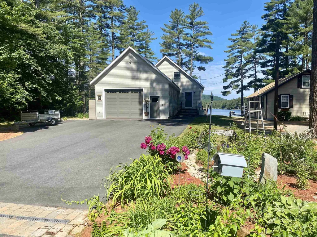 38 Saint James Avenue Milton NH 03851