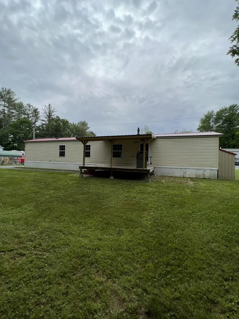 43 Mccusker Place Claremont NH 03743