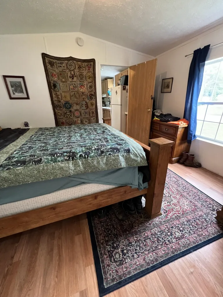 43 Mccusker Place Claremont NH 03743