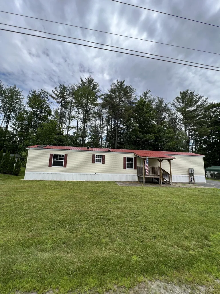 43 Mccusker Place Claremont NH 03743