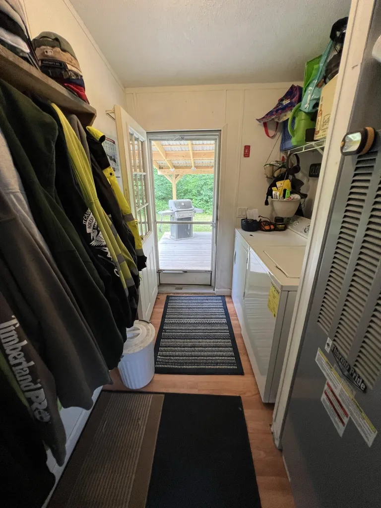 43 Mccusker Place Claremont NH 03743