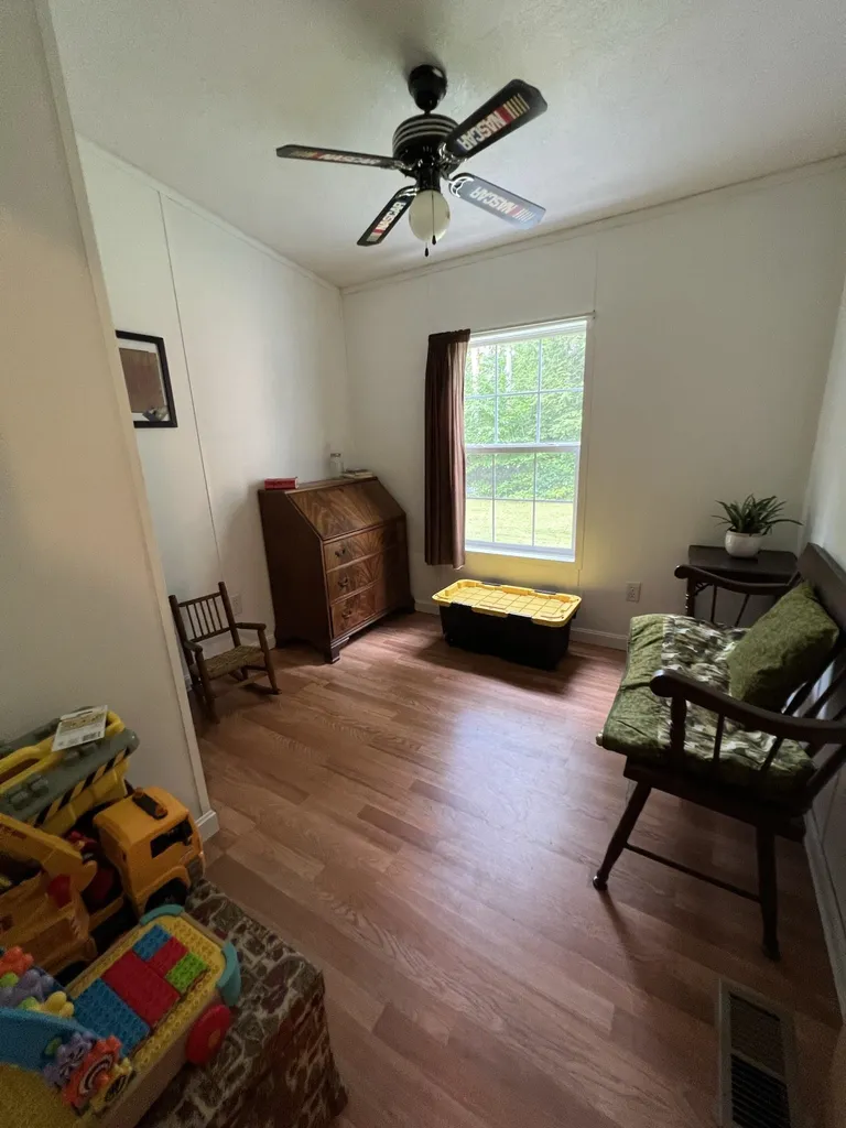 43 Mccusker Place Claremont NH 03743
