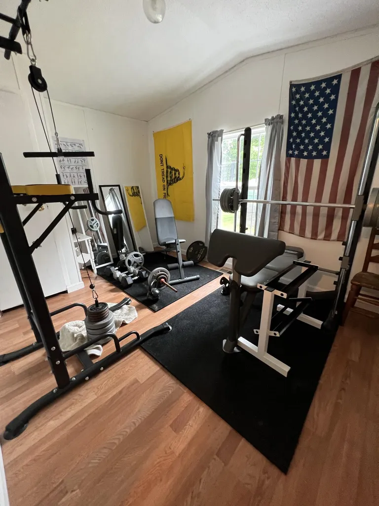 43 Mccusker Place Claremont NH 03743