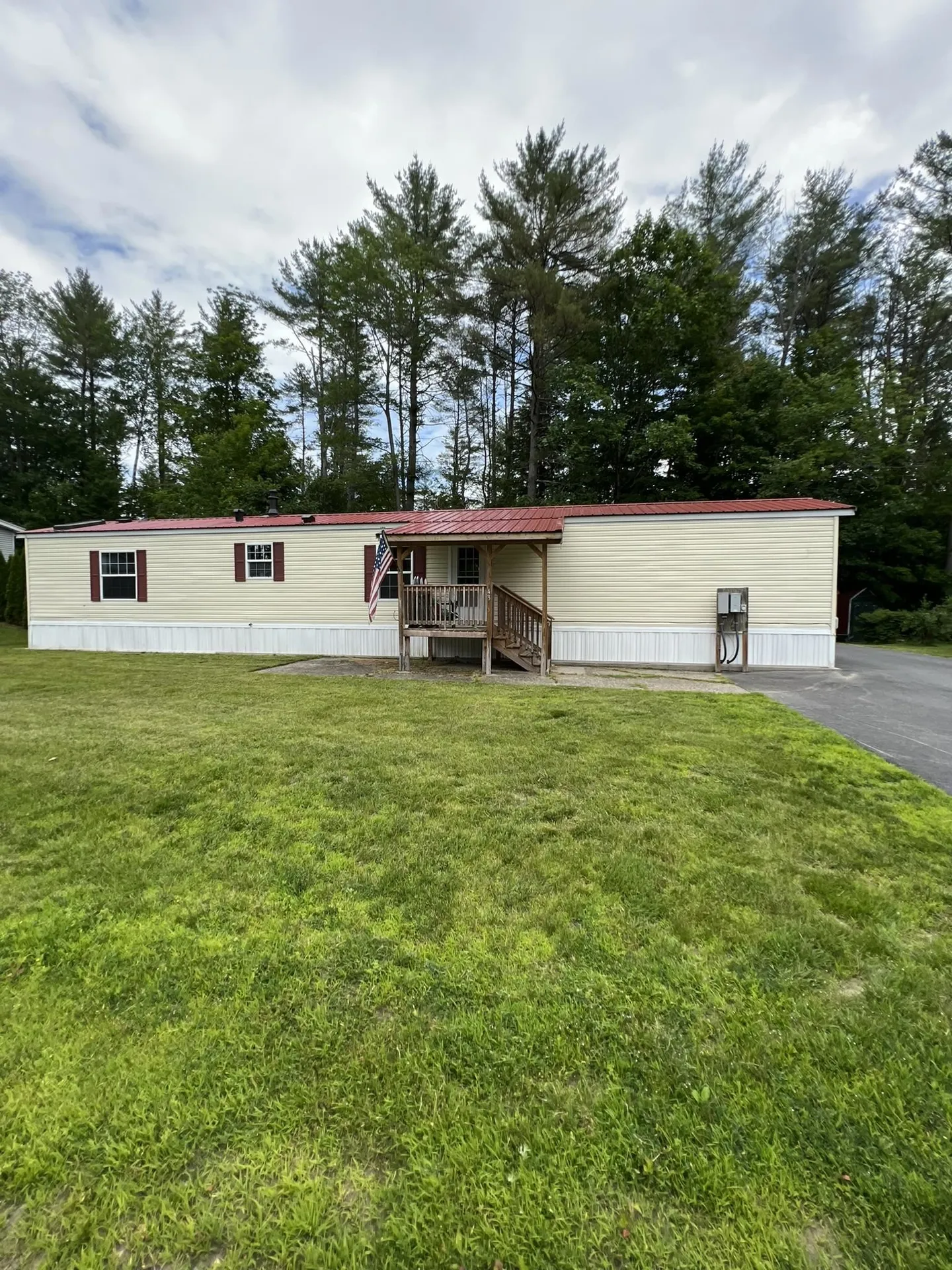 43 Mccusker Place Claremont NH 03743