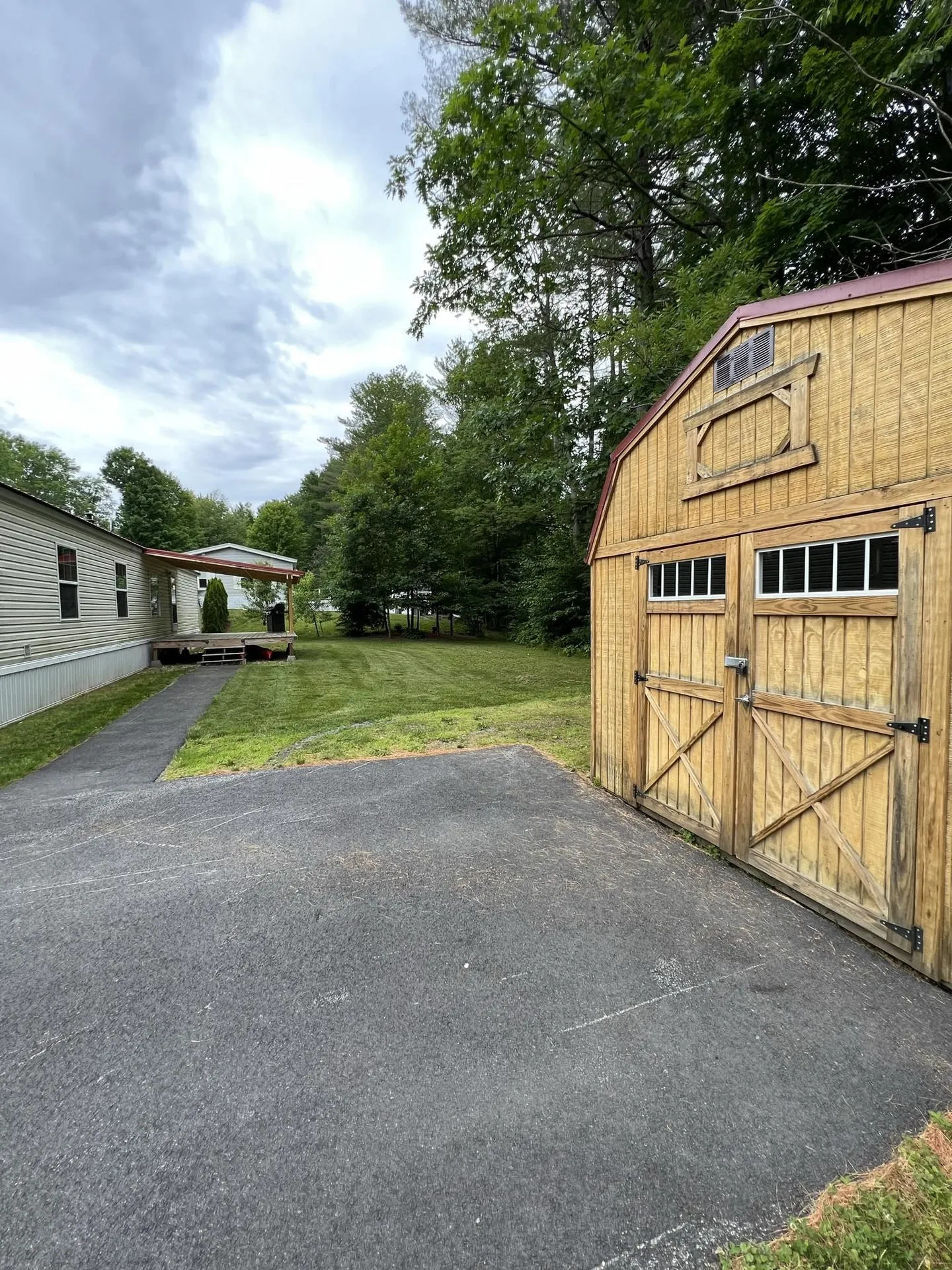 43 Mccusker Place Claremont NH 03743
