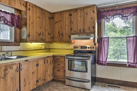 54 Woodbury Street Keene NH 03431