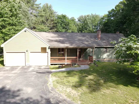 37 Beaver Pond Road Weare NH 03281