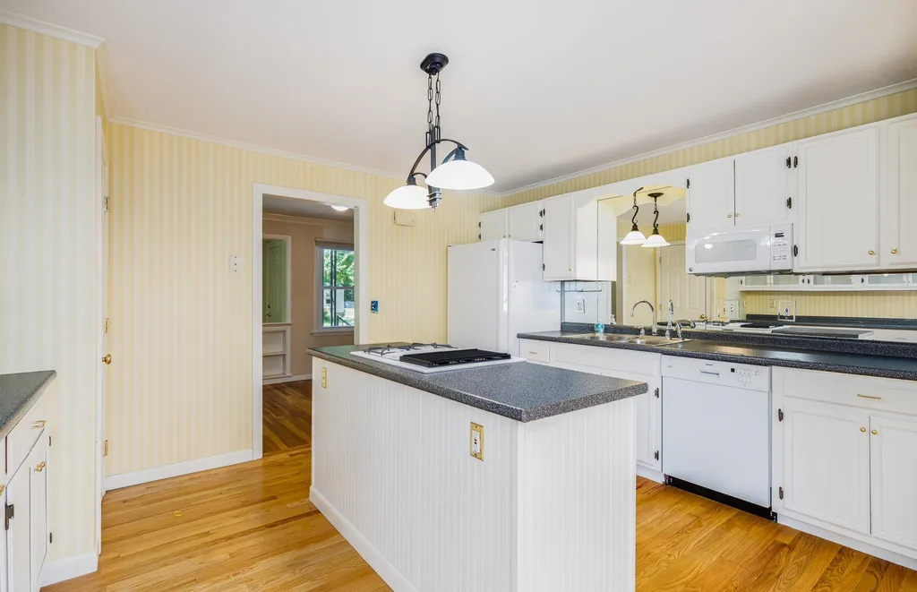 275 Mill Road Hampton NH 03842