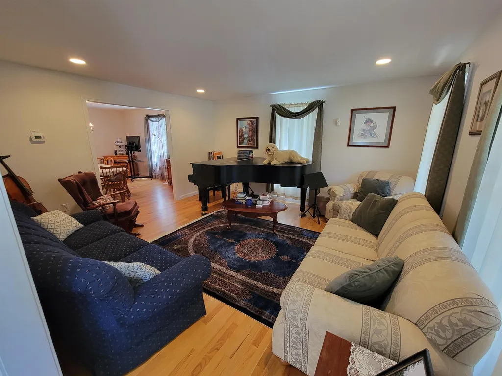 23 Alder Creek Lane Rochester NH 03867