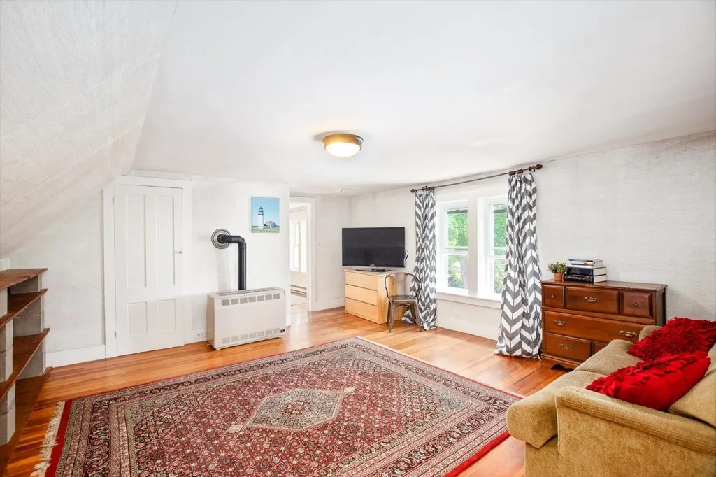 23 Pleasant Street Keene NH 03431
