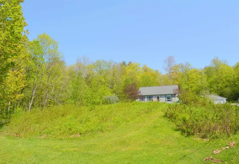 12 Bouldervale Road Croydon NH 03773