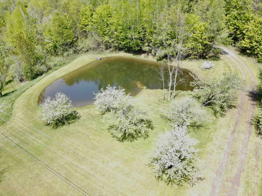 216 Bobbinshop Road Chelsea VT 05038