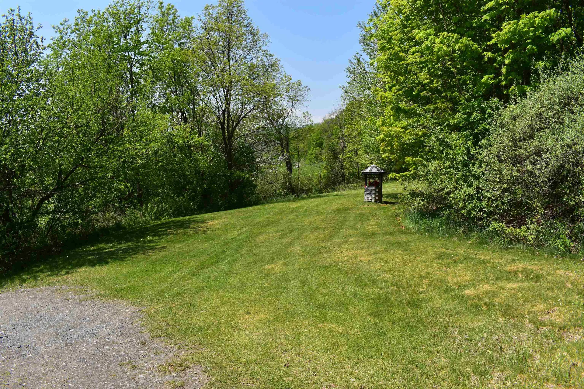 216 Bobbinshop Road Chelsea VT 05038