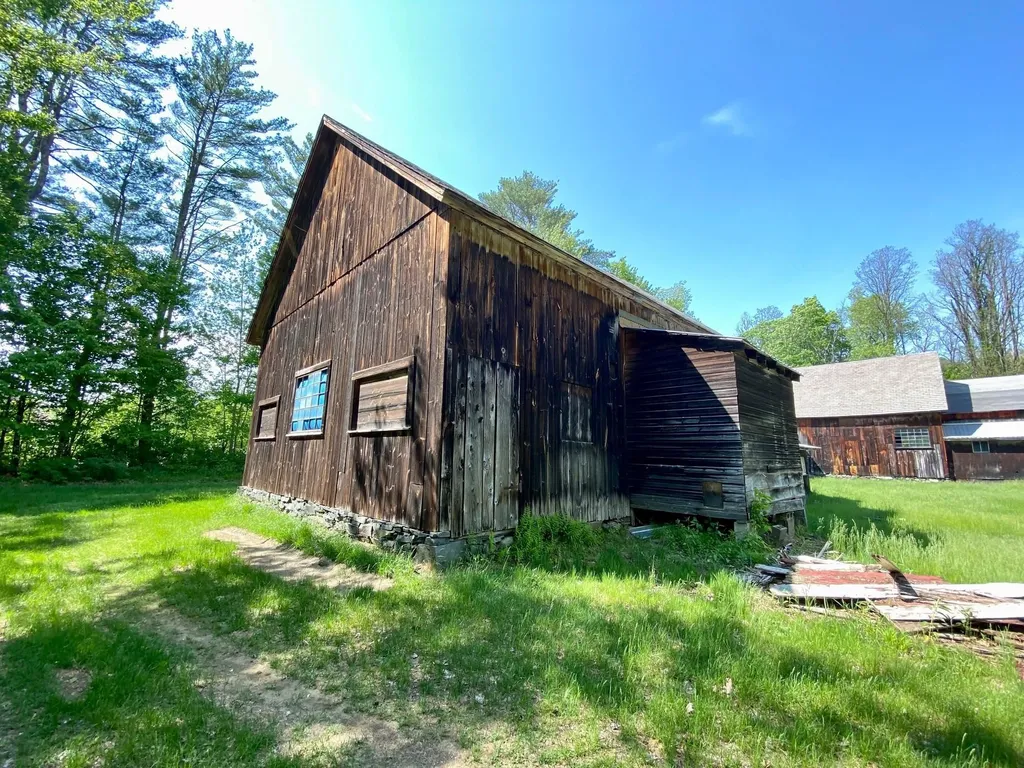 1467 Nh Route 12a Plainfield NH 03781
