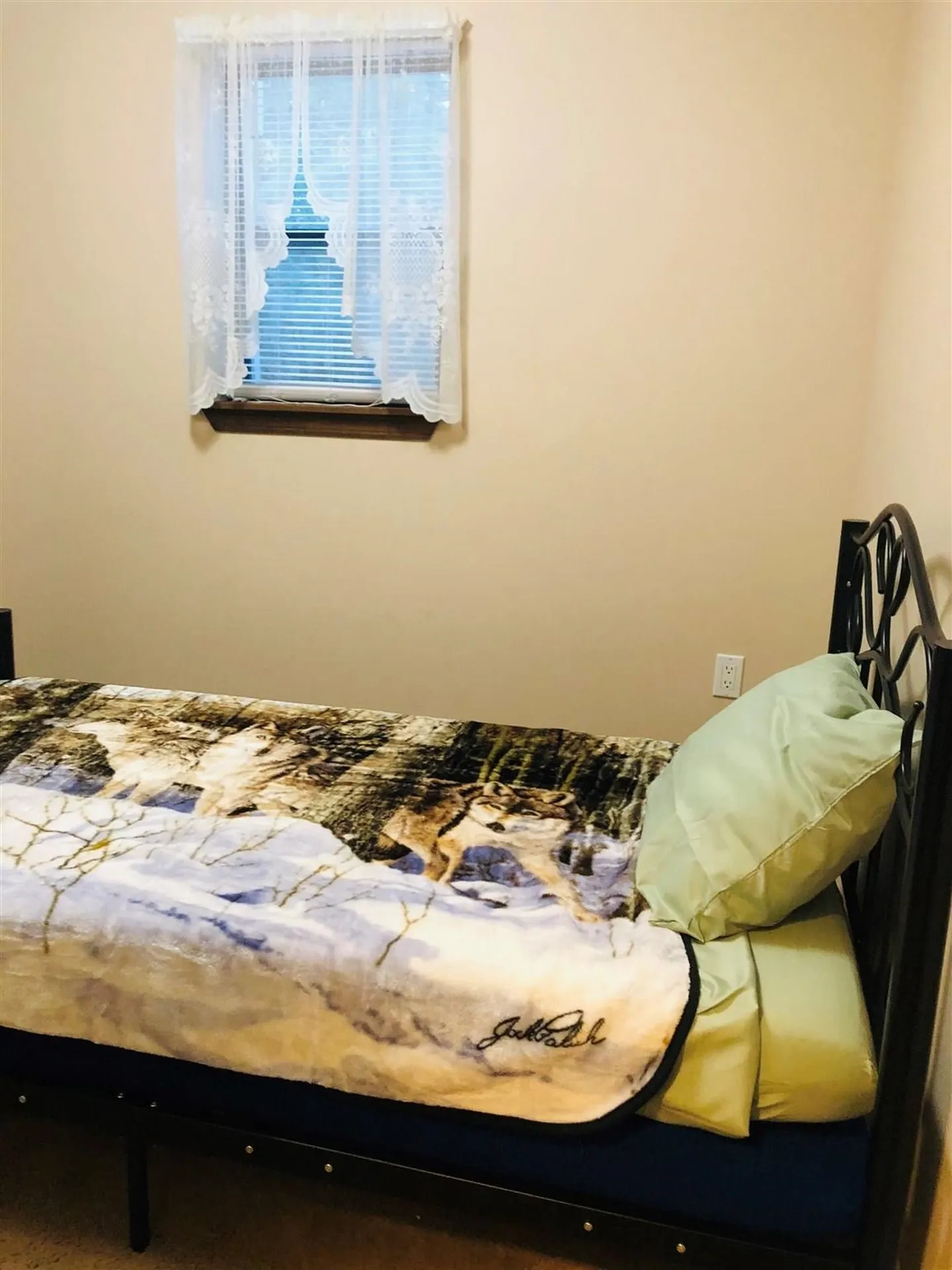 1070 Anderson Lane Peru VT 05152