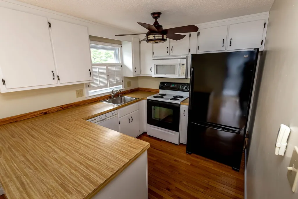 1 Bluestone Drive Nashua NH 03060