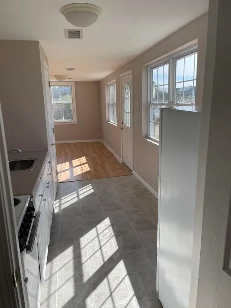 28 Ocean Boulevard North Hampton NH 03862