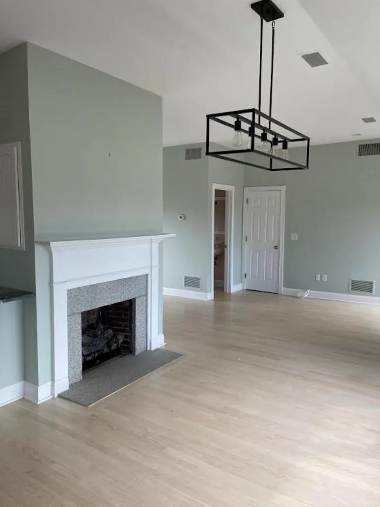 28 Ocean Boulevard North Hampton NH 03862