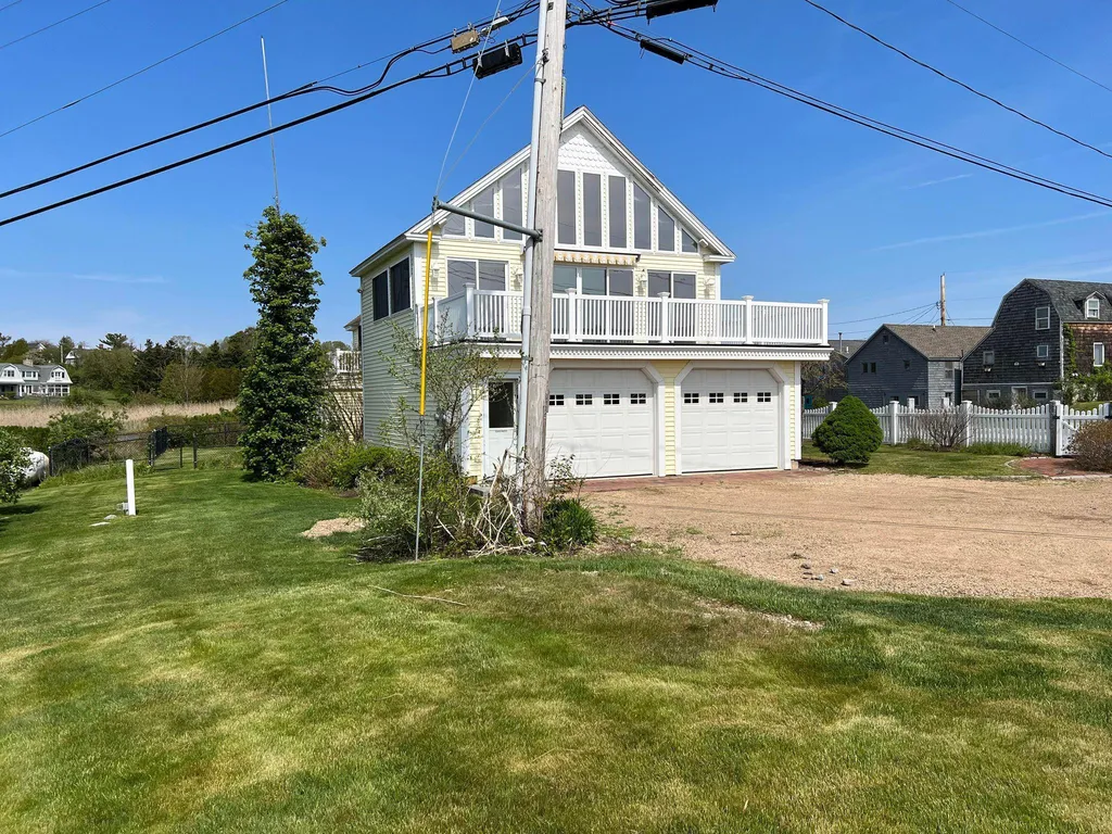 28 Ocean Boulevard North Hampton NH 03862