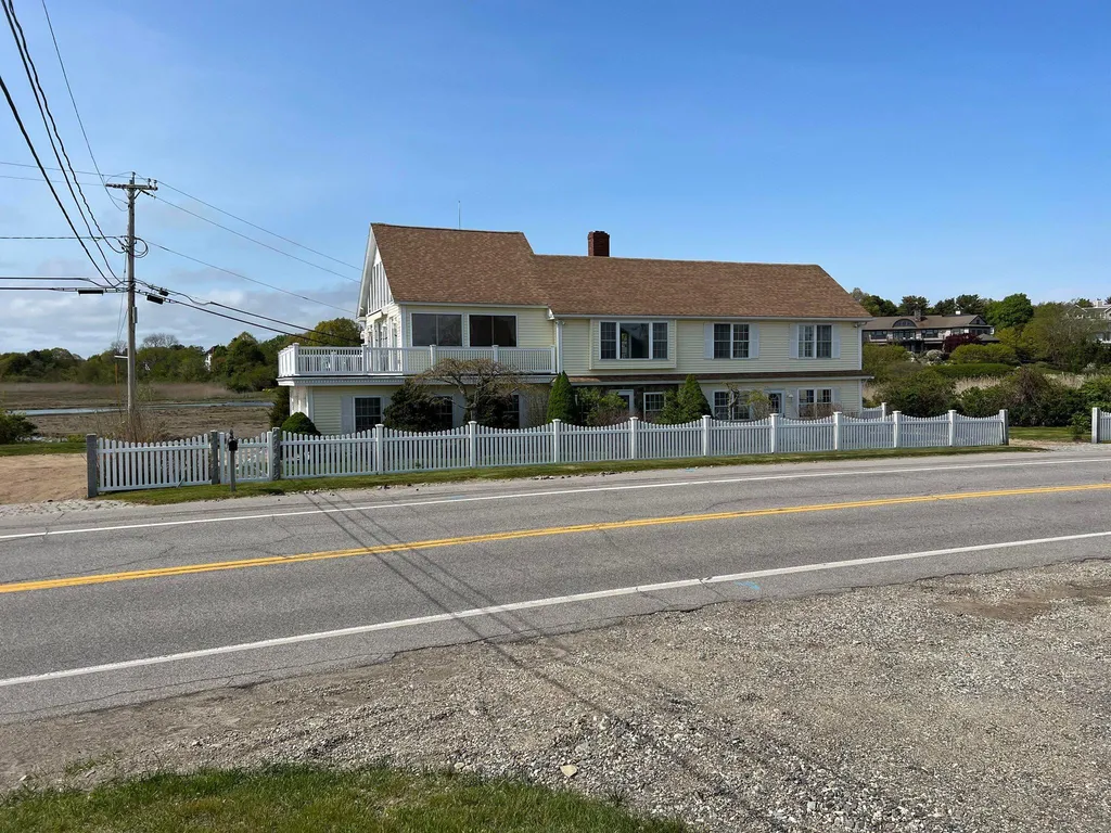 28 Ocean Boulevard North Hampton NH 03862