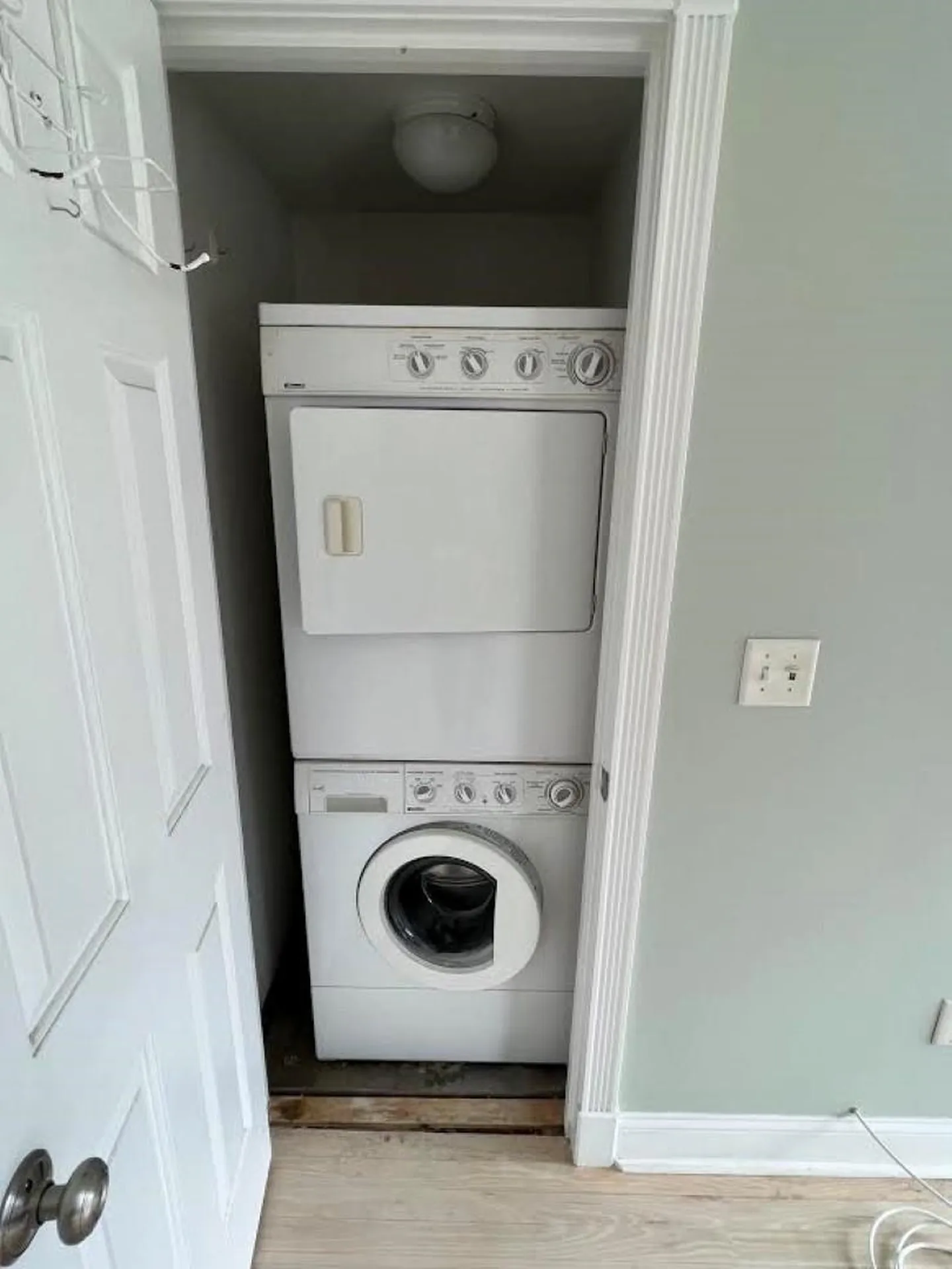 28 Ocean Boulevard North Hampton NH 03862