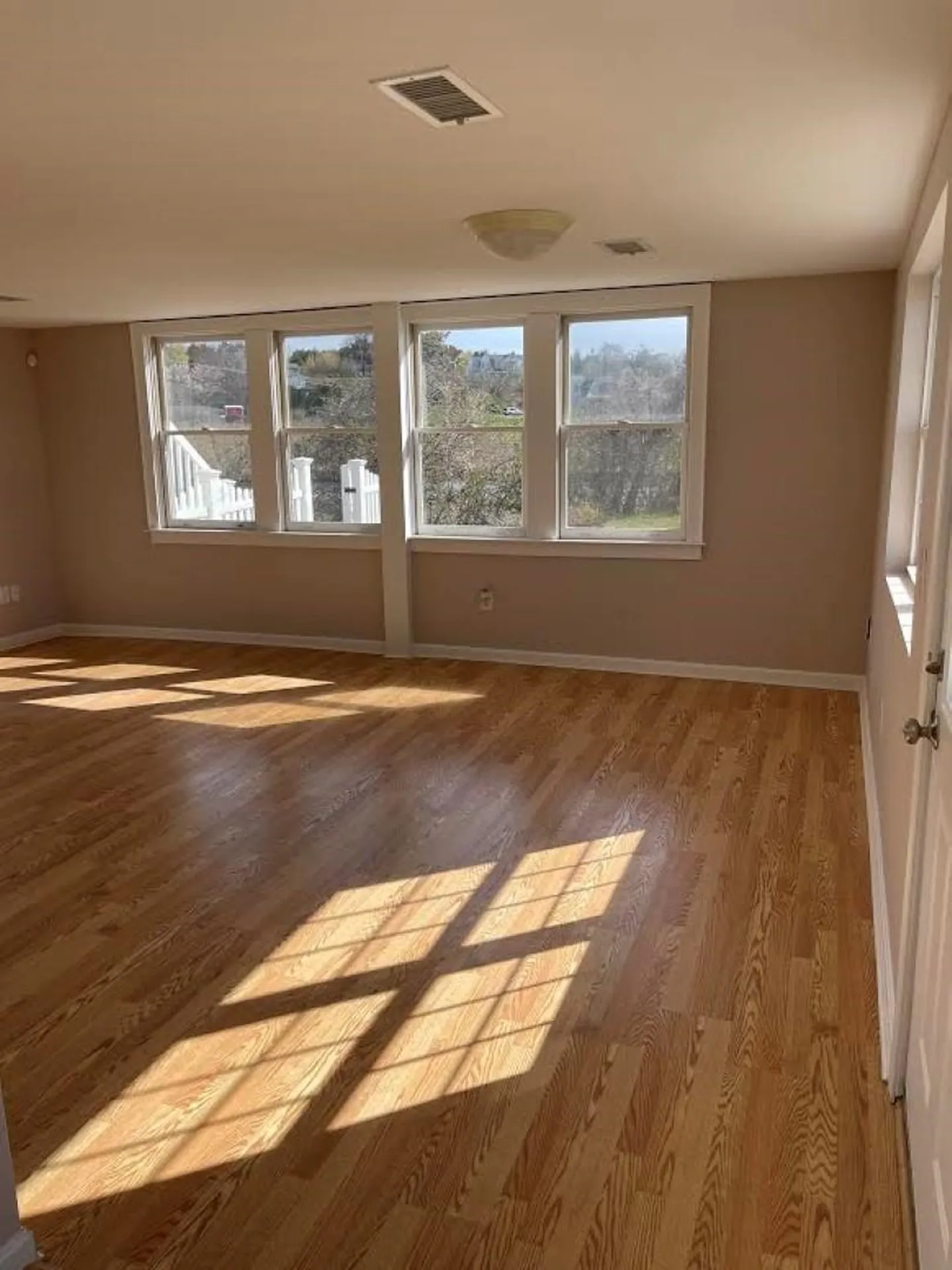 28 Ocean Boulevard North Hampton NH 03862