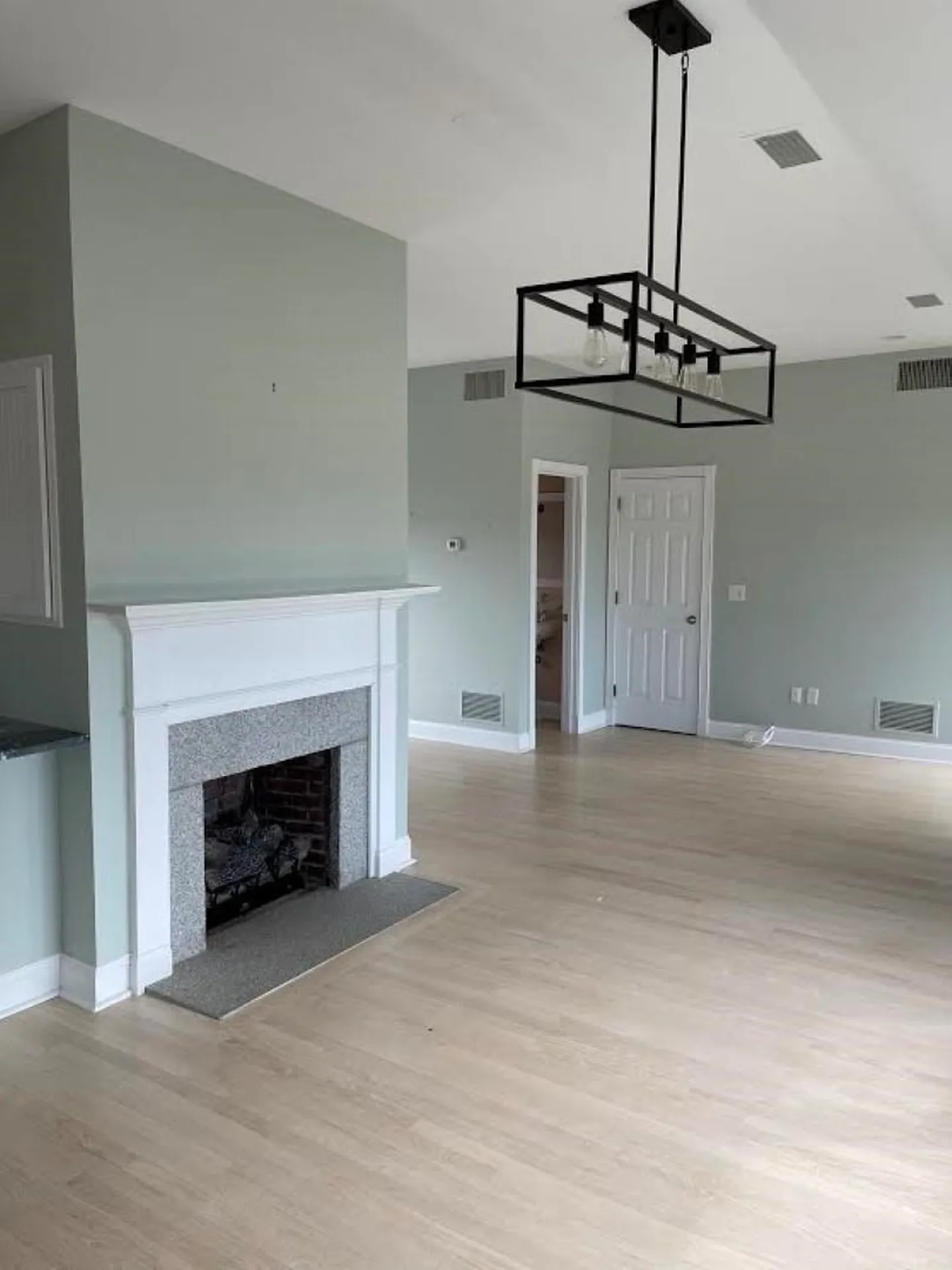 28 Ocean Boulevard North Hampton NH 03862